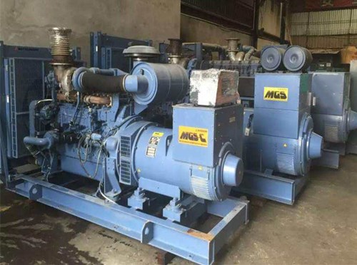 连云港发电机空气滤清器一般安装在哪个位置？