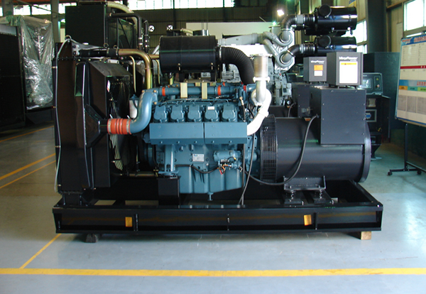 日照如何延长汽油发电机组电瓶的使用寿命？